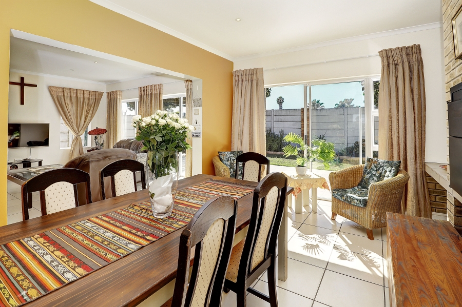 3 Bedroom Property for Sale in Sonkring Western Cape